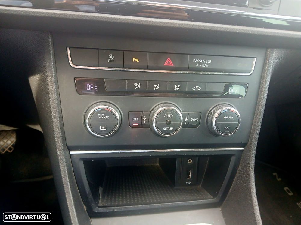 SEAT Leon ST 1.6 TDI Reference Ecomotive - 16