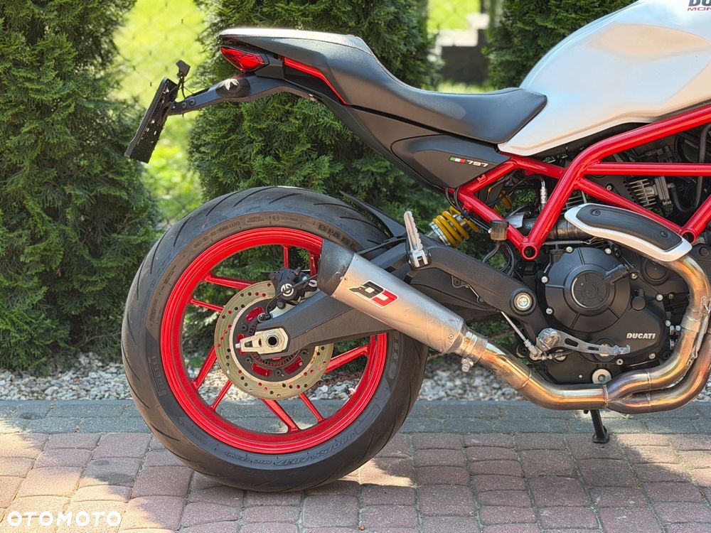 Ducati Monster - 9