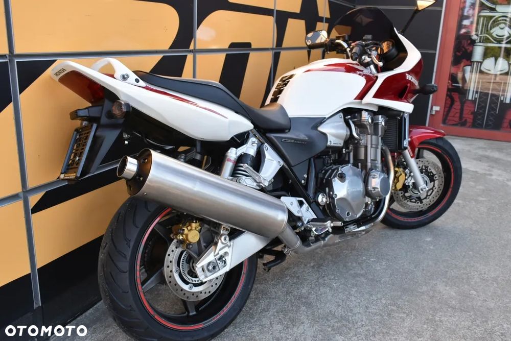 Honda CB - 32