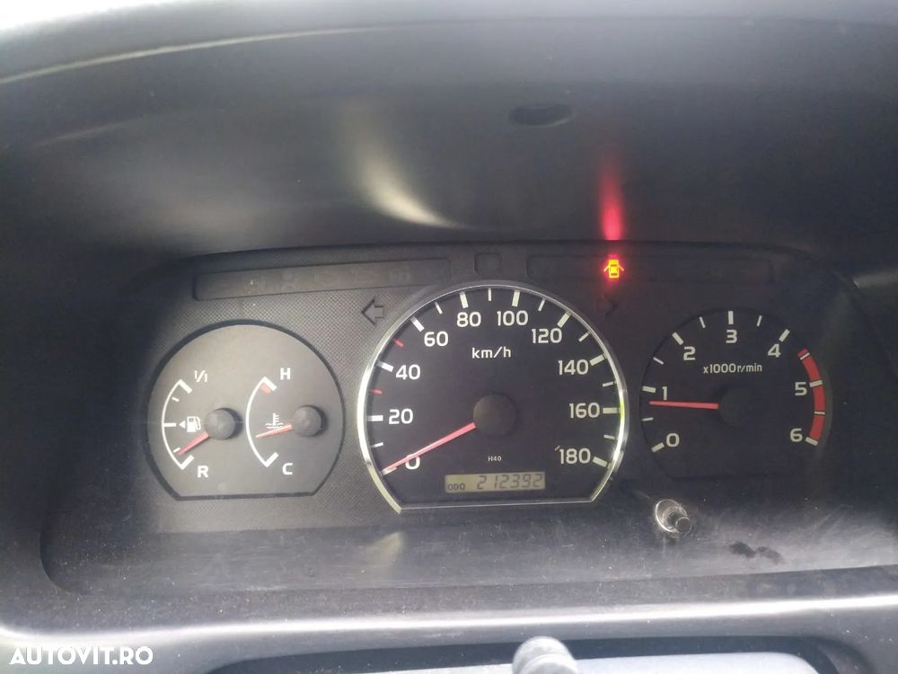 Toyota Hiace D-4D - 6