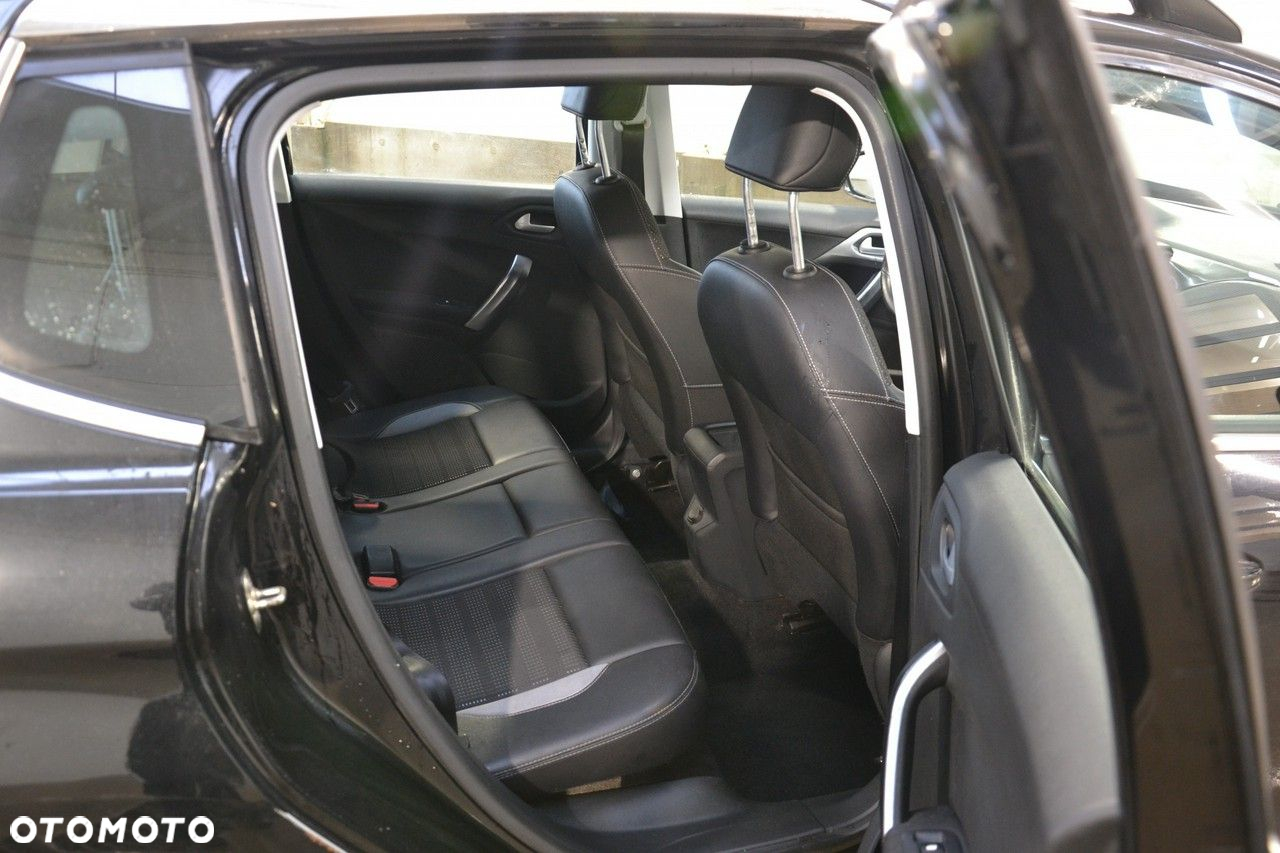 Peugeot 2008 - 21