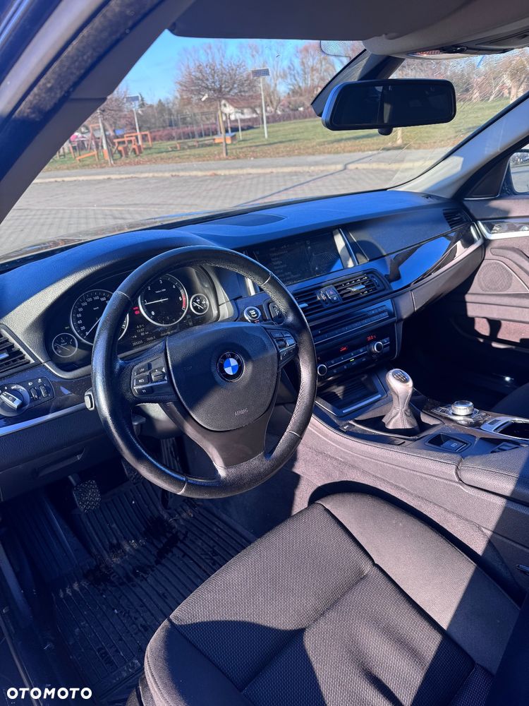 BMW Seria 5 520d - 6
