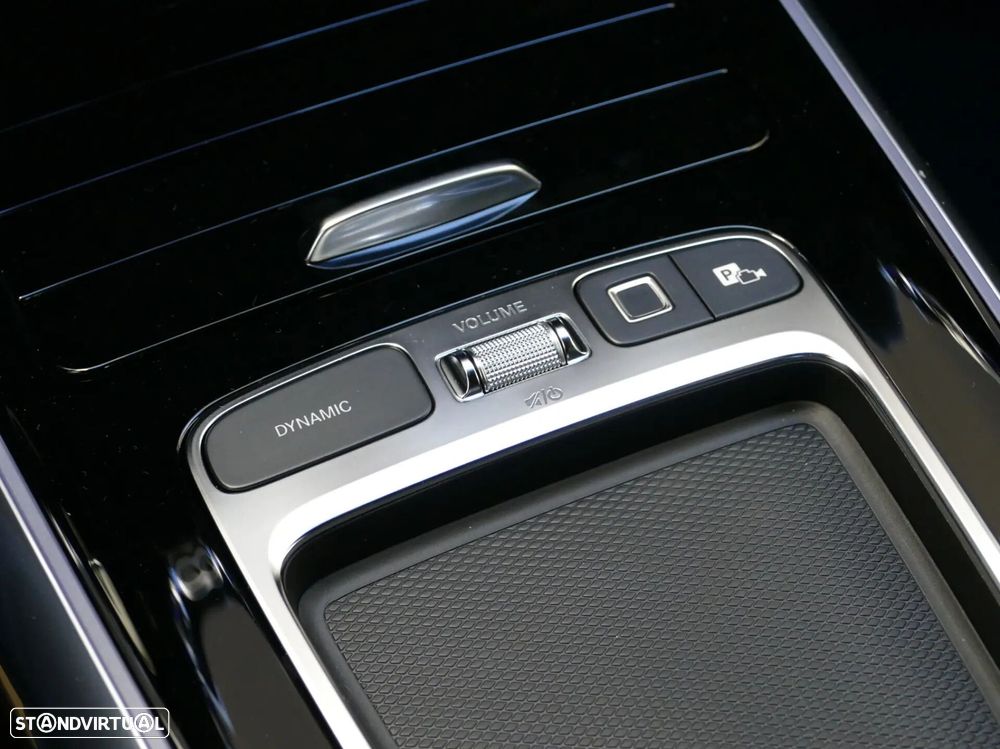 Mercedes-Benz GLA 250 e AMG Line - 24