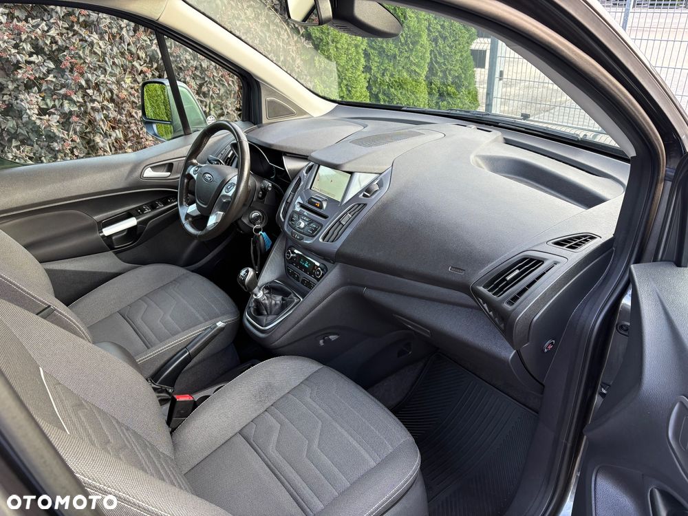 Ford Tourneo Connect Grand - 20