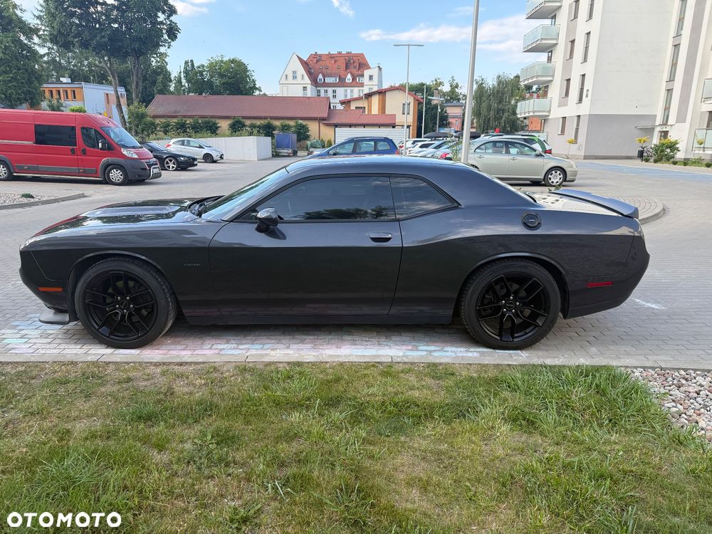 Dodge Challenger 5.7 R/T - 10