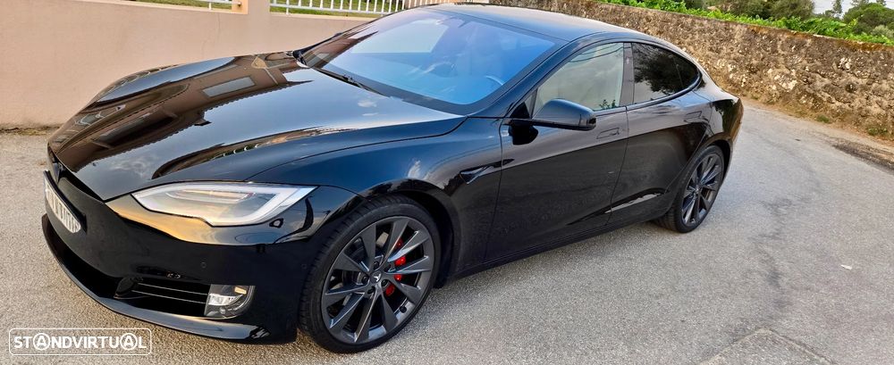 Tesla Model S Performance Ludicrous AWD - 31