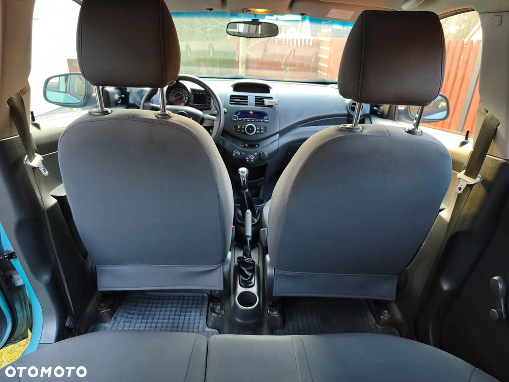 Chevrolet Spark 1.0 Base+ - 23