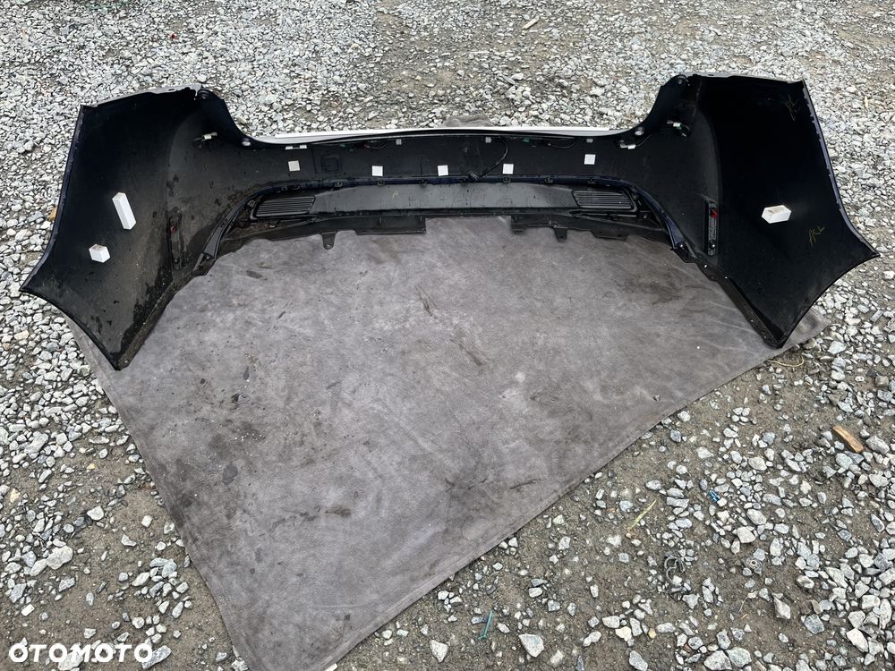 Zderzak tył 4xPDC Toyota Corolla E21 LIFT KOMBI 8X8 - 11