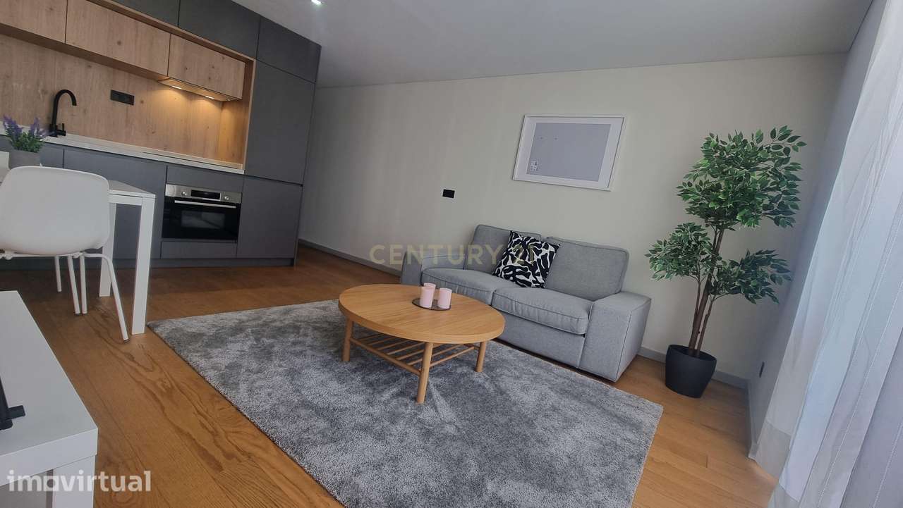 Apartamento T0+1 Mobilado, cozinha equipada. - Grande imagem: 4/19