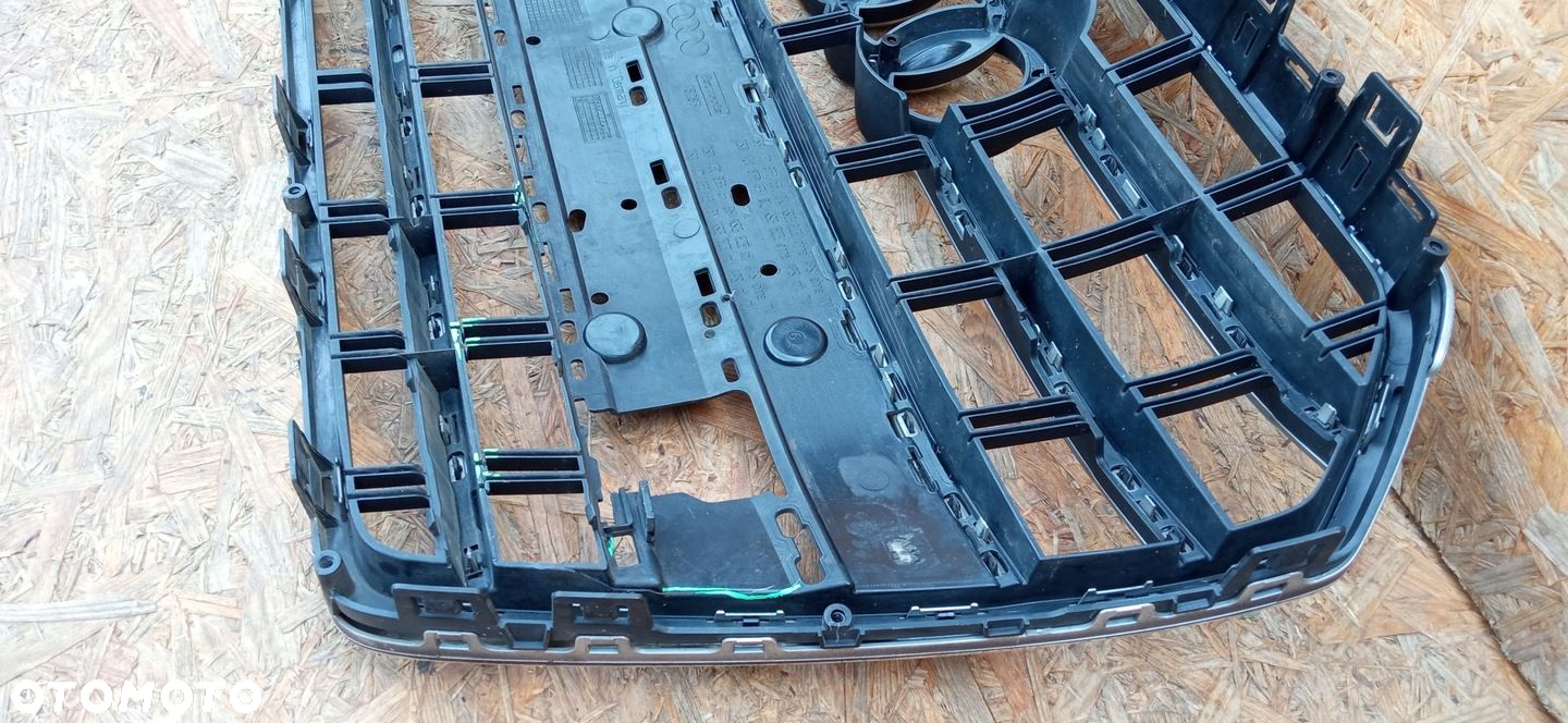 AUDI A6 C7 LIFT 14- ATRAPA KRATKA ŚRODKOWA GRILL ZDERZAKA PRZÓD 4G0853651BP - 11