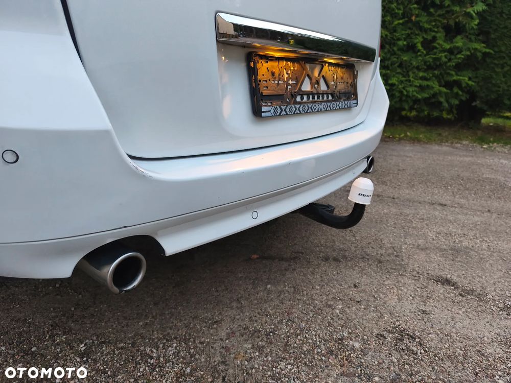 Renault Laguna dCi 150 FAP GT - 12