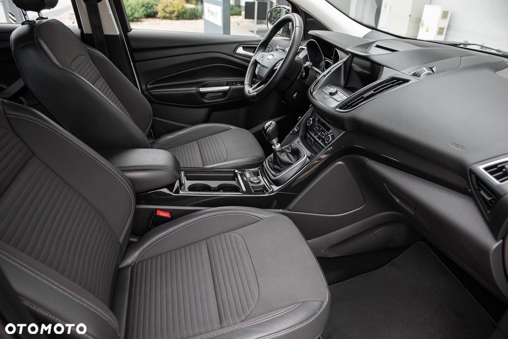 Ford Kuga - 29