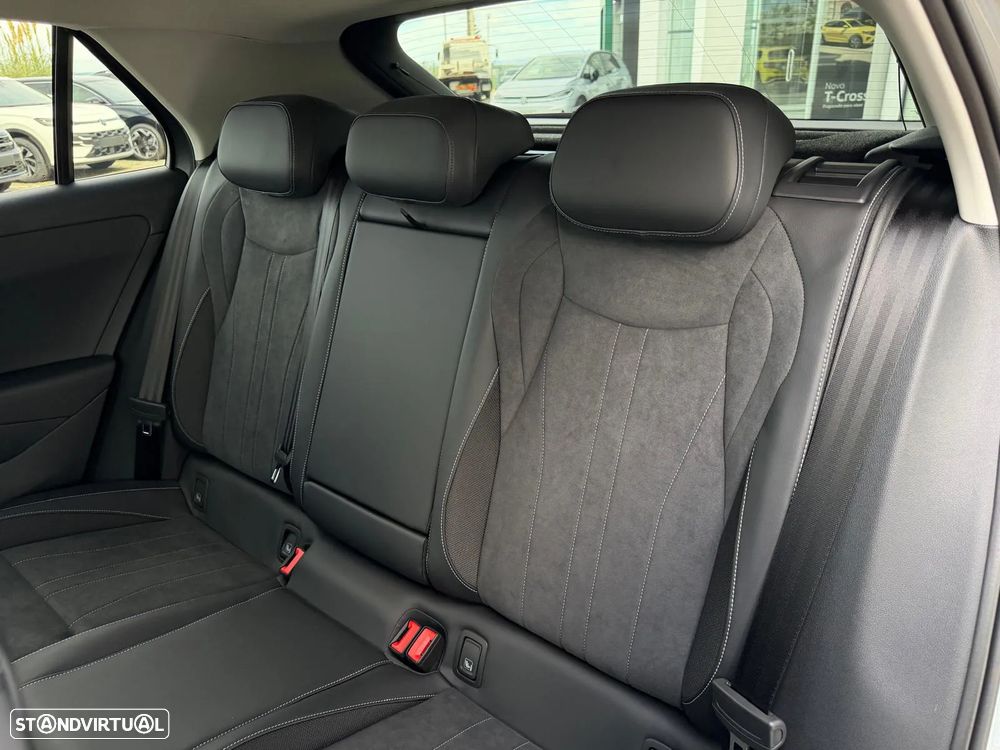 VW T-Roc 1.5 eTSI Style DSG - 15