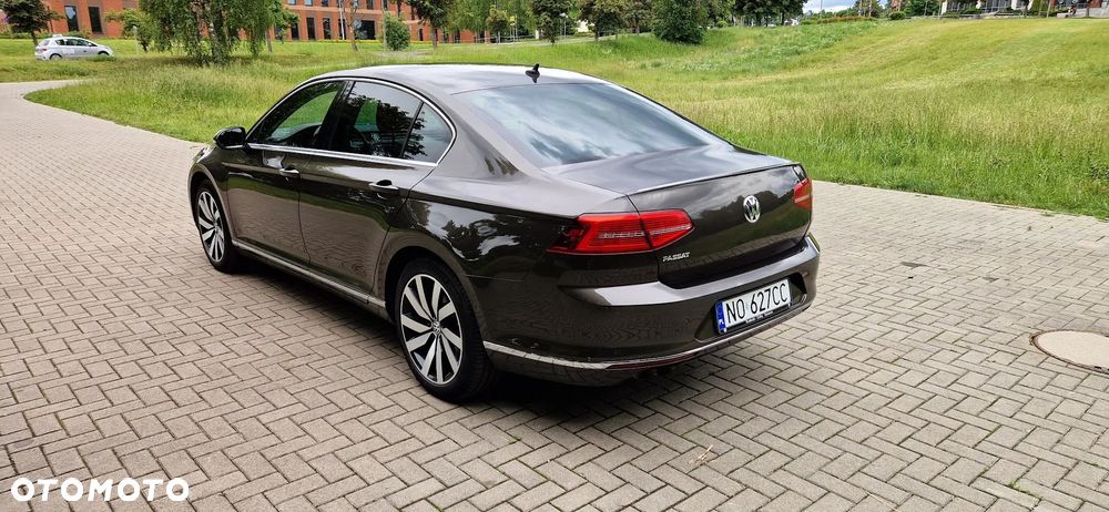 Volkswagen Passat 1.8 TSI BMT Highline DSG - 4