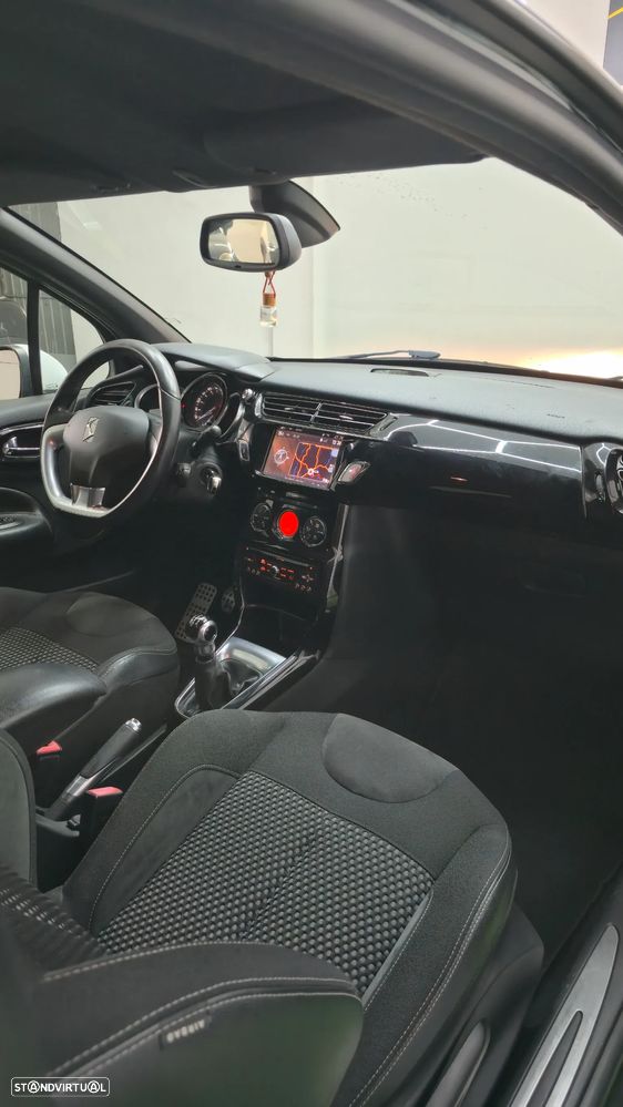 Citroën DS3 1.6 e-HDi So Chic - 13