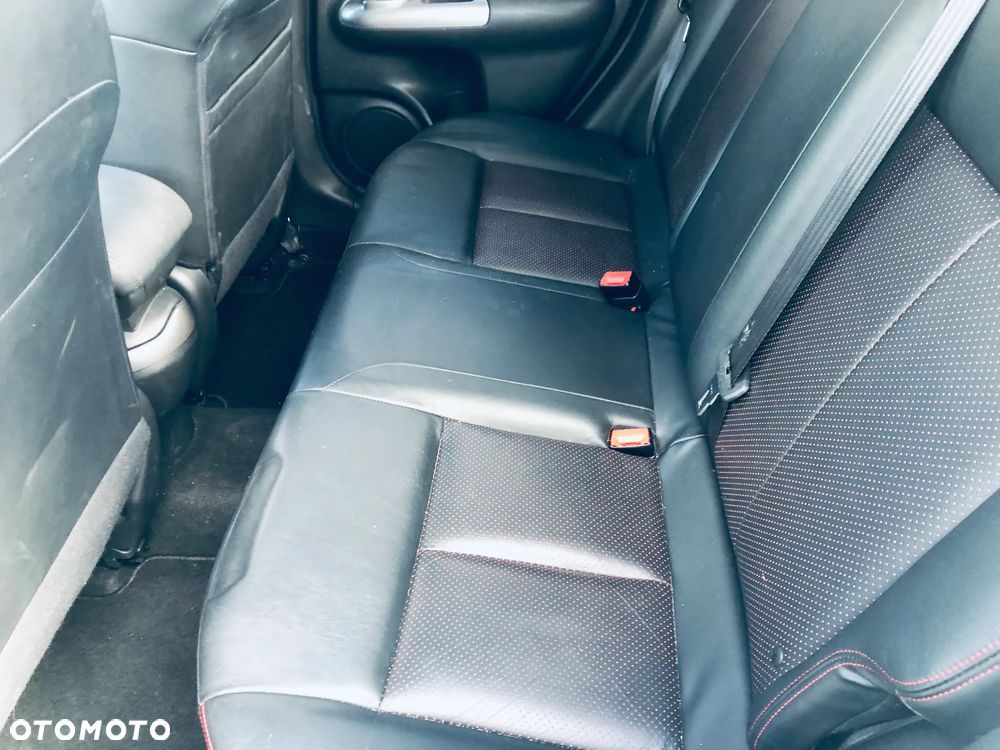 Nissan Juke 1.6 DIG-T Raceline 4WD Xtronic EU6 - 11