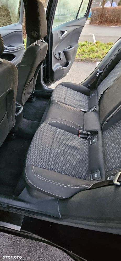 Opel Astra 1.6 CDTI Enjoy - 12