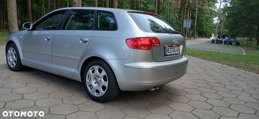 Audi A3 Sportback 1.9 TDI Attraction - 4