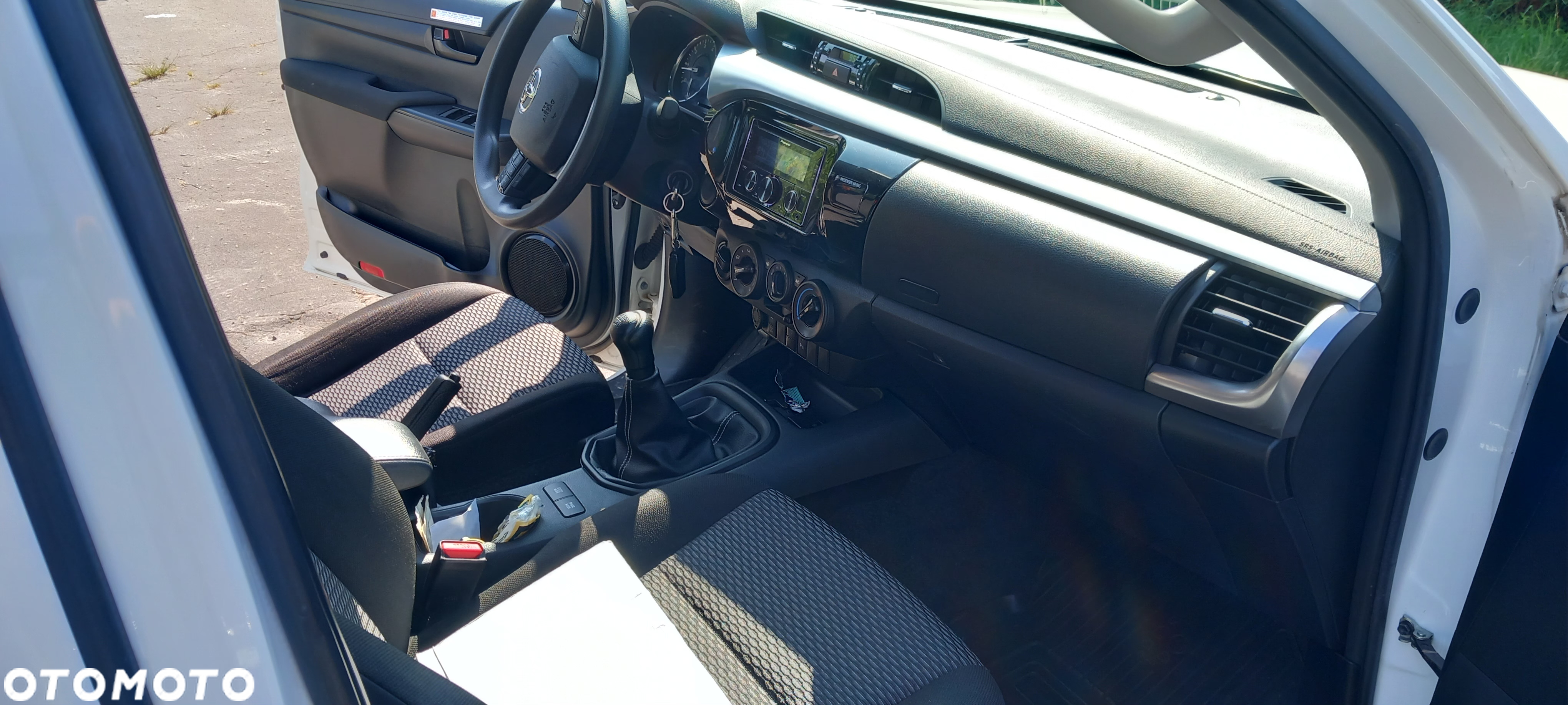 Toyota Hilux 2.4 D-4D Double Cab DLX 4x4 - 9