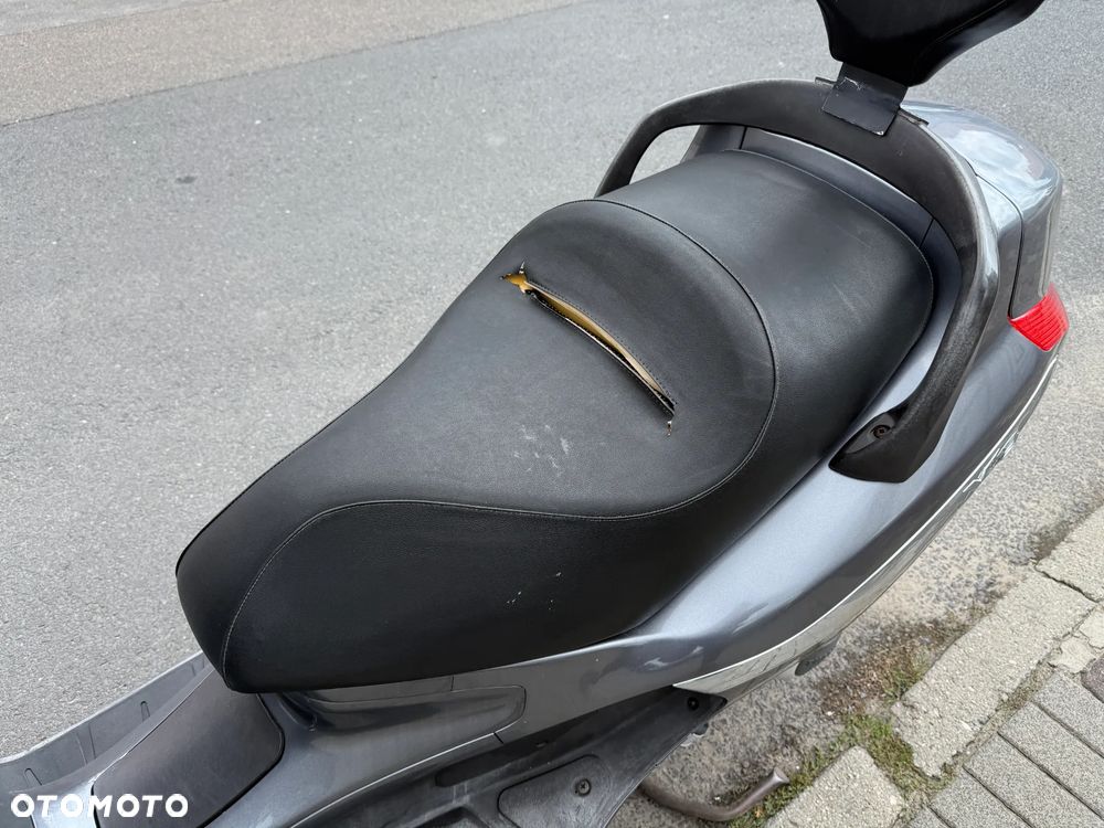 Piaggio X8 - 14