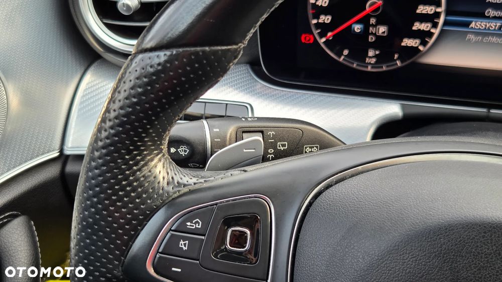 Mercedes-Benz Klasa E 350 d 4Matic 9G-TRONIC - 37