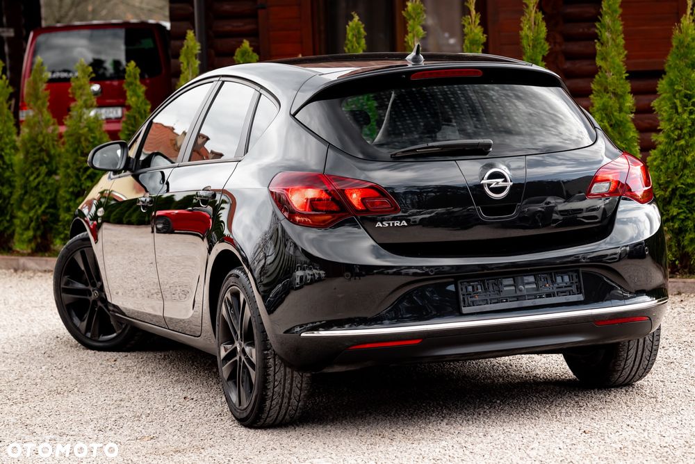 Opel Astra 1.4 Turbo - 12