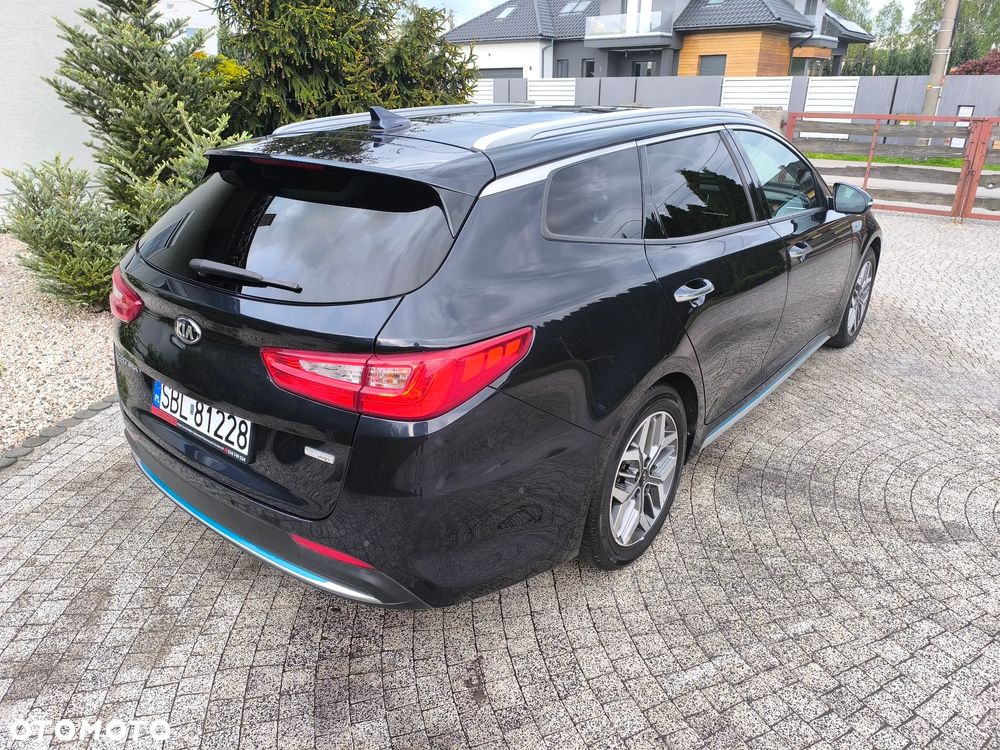 Kia Optima Plug-in Hybrid - 12