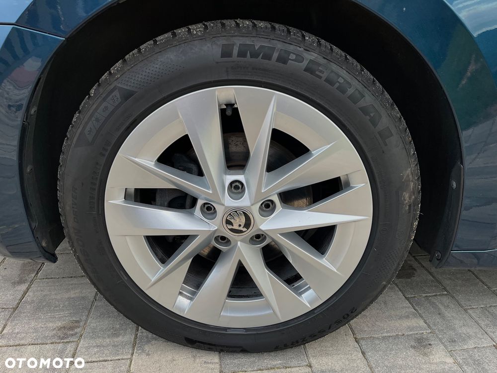 Skoda Octavia 2.0 TDI DSG Exclusive - 23