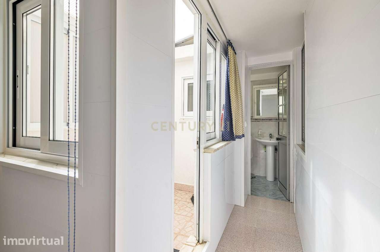 Apartamento T2 na Penha de França, Lisboa - Estacionamento privativo - Grande imagem: 4/20