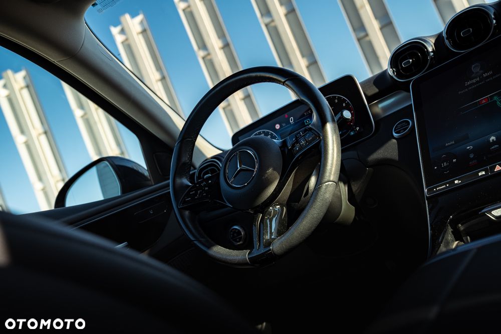 Mercedes-Benz Klasa C 180 mHEV Business Edition - 26