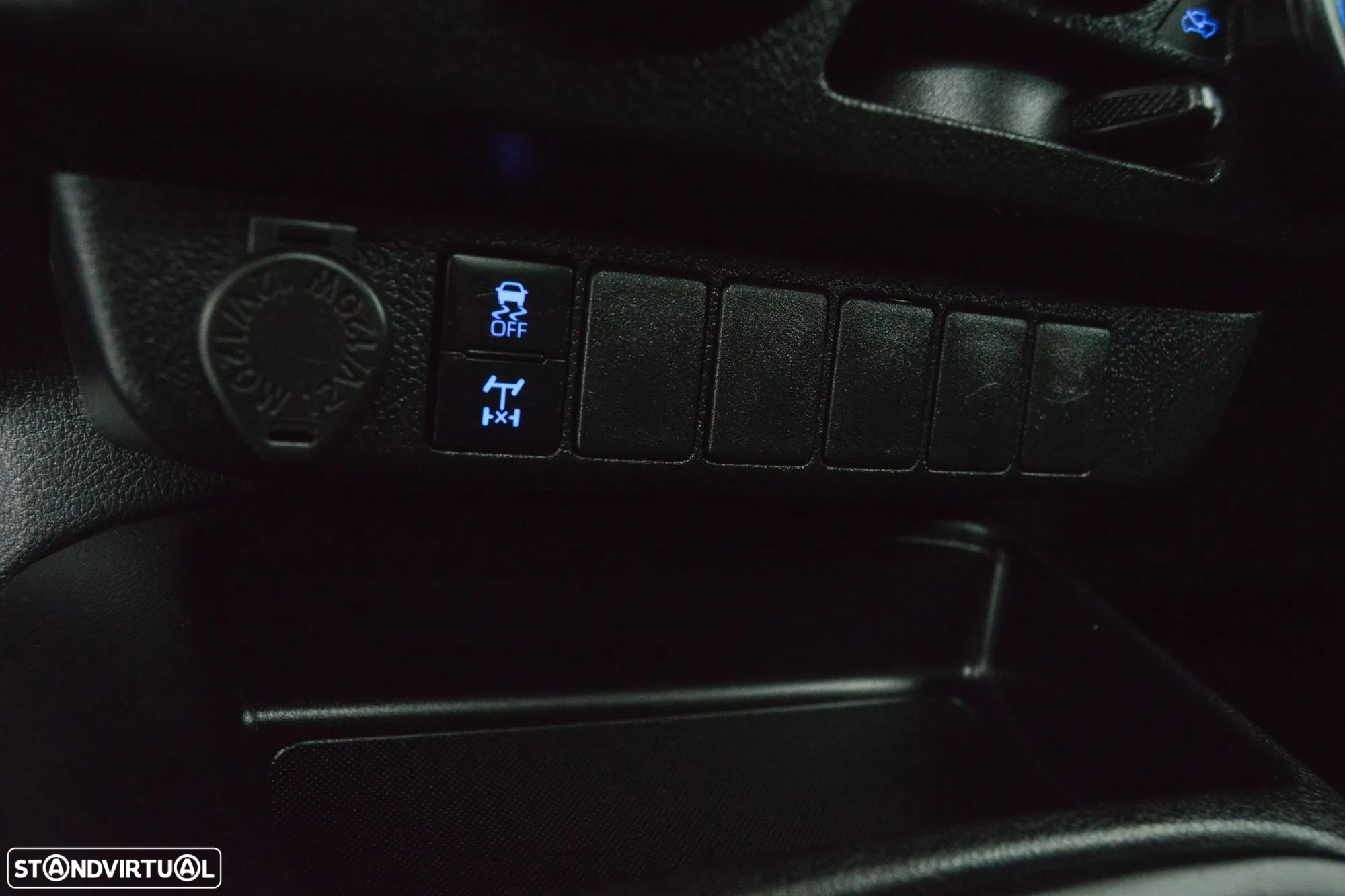 Toyota Hilux 2.4 D-4D 4X2 Cabine Simples 2L - 39