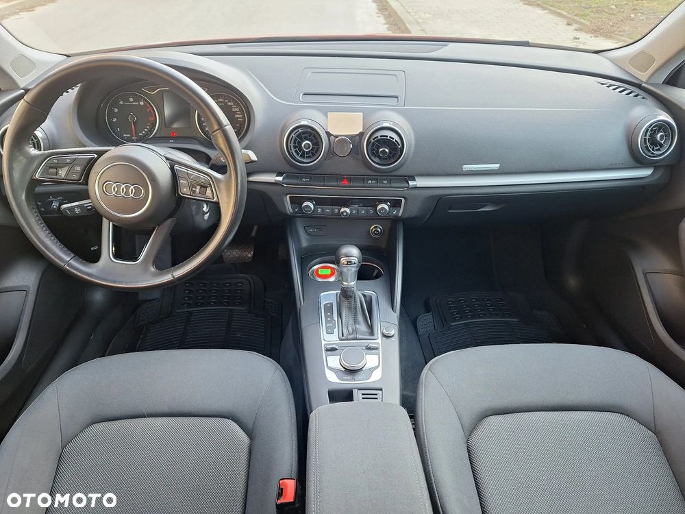 Audi A3 Sportback 35 TFSI S tronic - 15