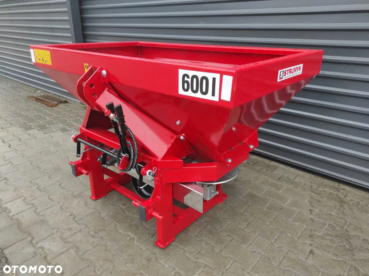Rozsiewacz nawozu do nawozów Strumyk Tytan 400L 600L 800L 1000L 1200L - 4