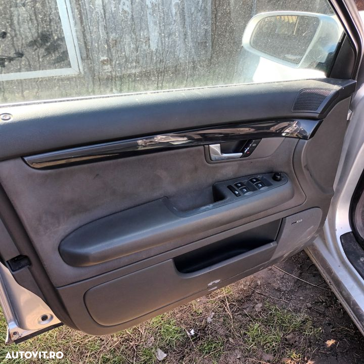 Dezmembrari  Audi A4 B6 (8E)  2000  > 2004 1.8 T Benzina - 8