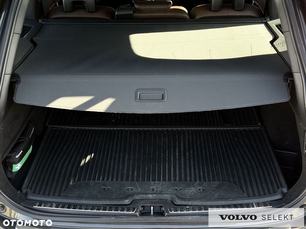 Volvo XC 90 - 11
