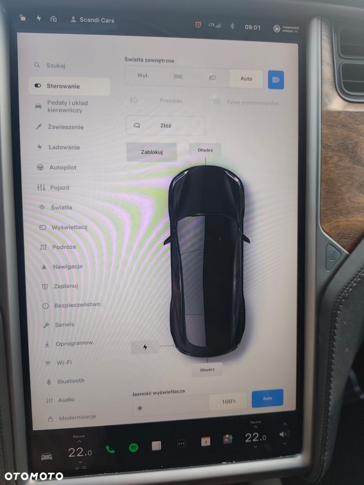 Tesla Model S - 26