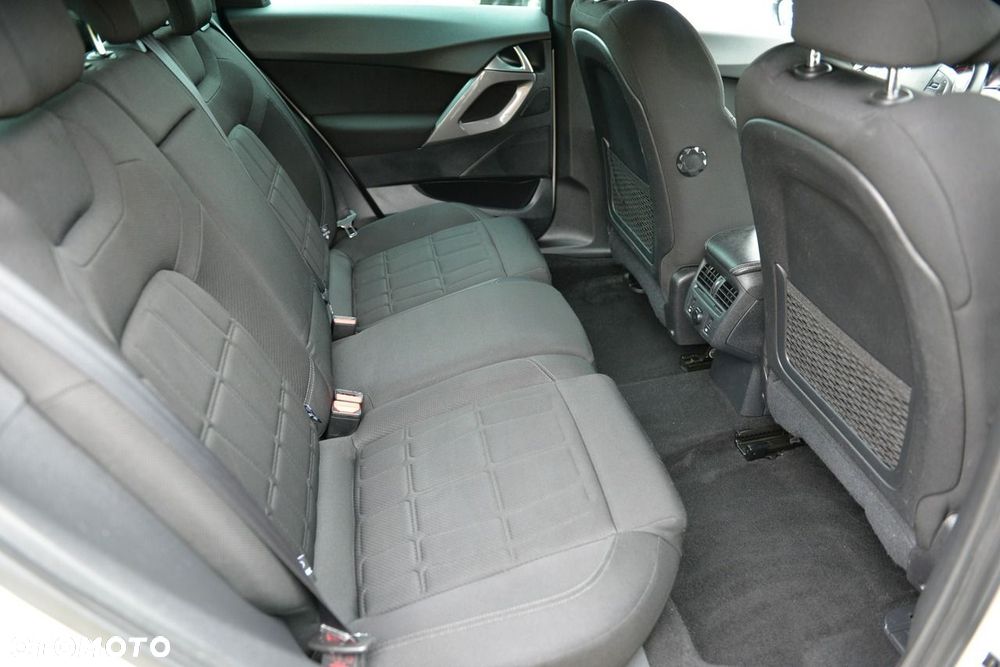 Citroën DS5 HDi 165 Chic - 11