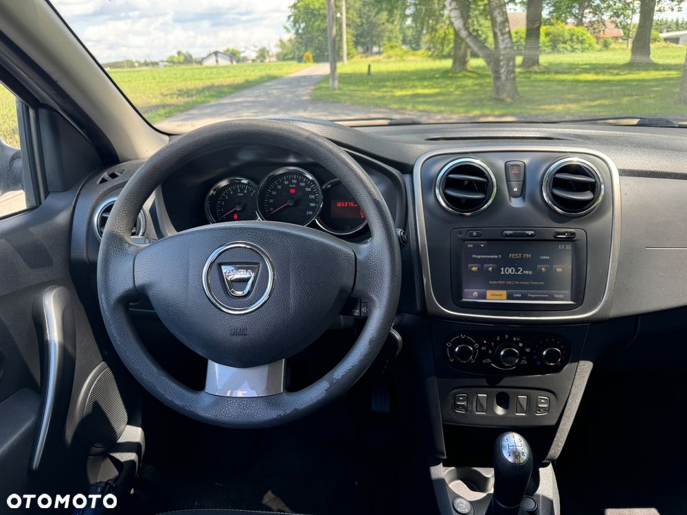 Dacia Sandero 1.2 16V 75 Laureate - 15