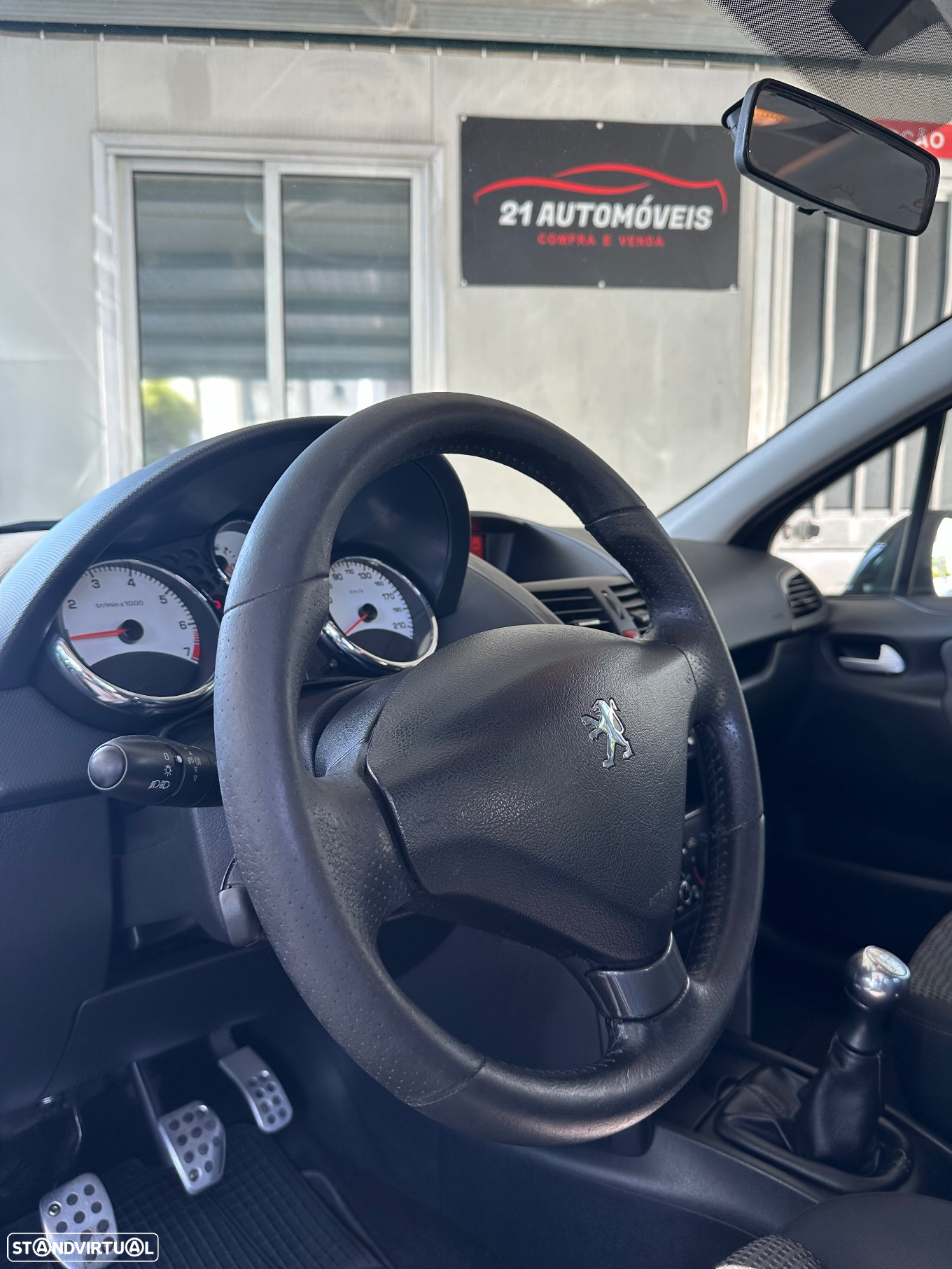 Peugeot 207 1.4 16V SE Sportium - 33