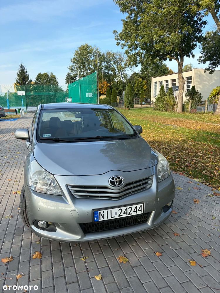 Toyota Verso 2010 photo 4
