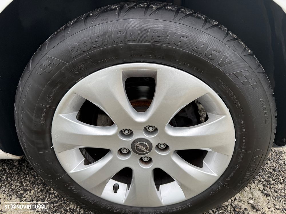 Opel ASTRA 1.3 CDTI  J VAN - 24