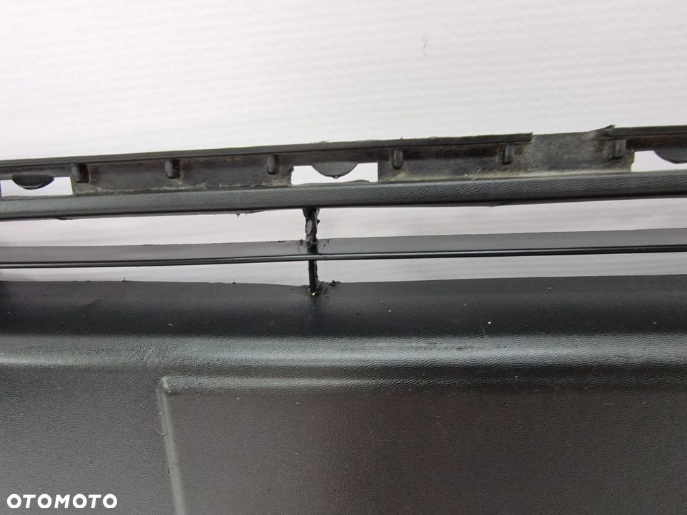 KIA PICANTO II 11- KRATKA ŚRODKOWA ZDERZAKA PRZEDNIEGO PRZÓD , NR 86569-1Y000 , NR AUKCJI KR186 - 6