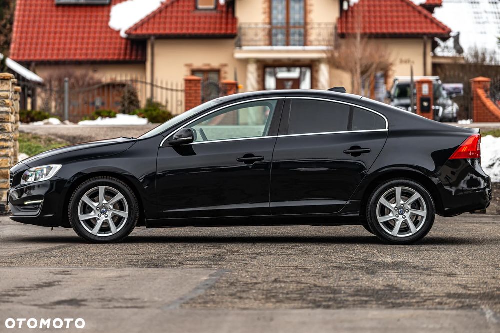 Volvo S60 D2 Momentum - 15