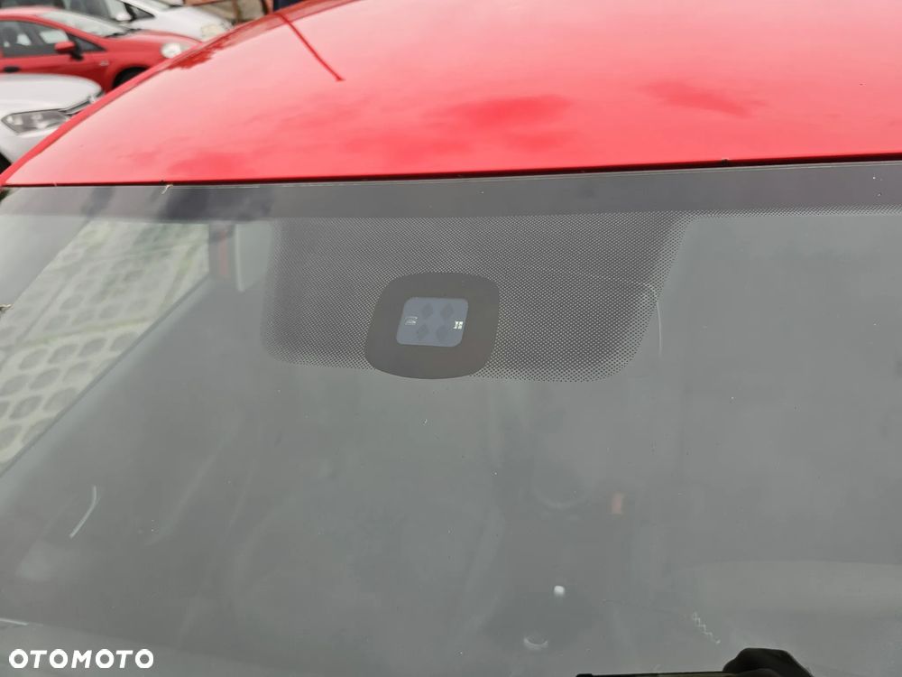 Volkswagen Polo 1.6 TDI Highline - 32