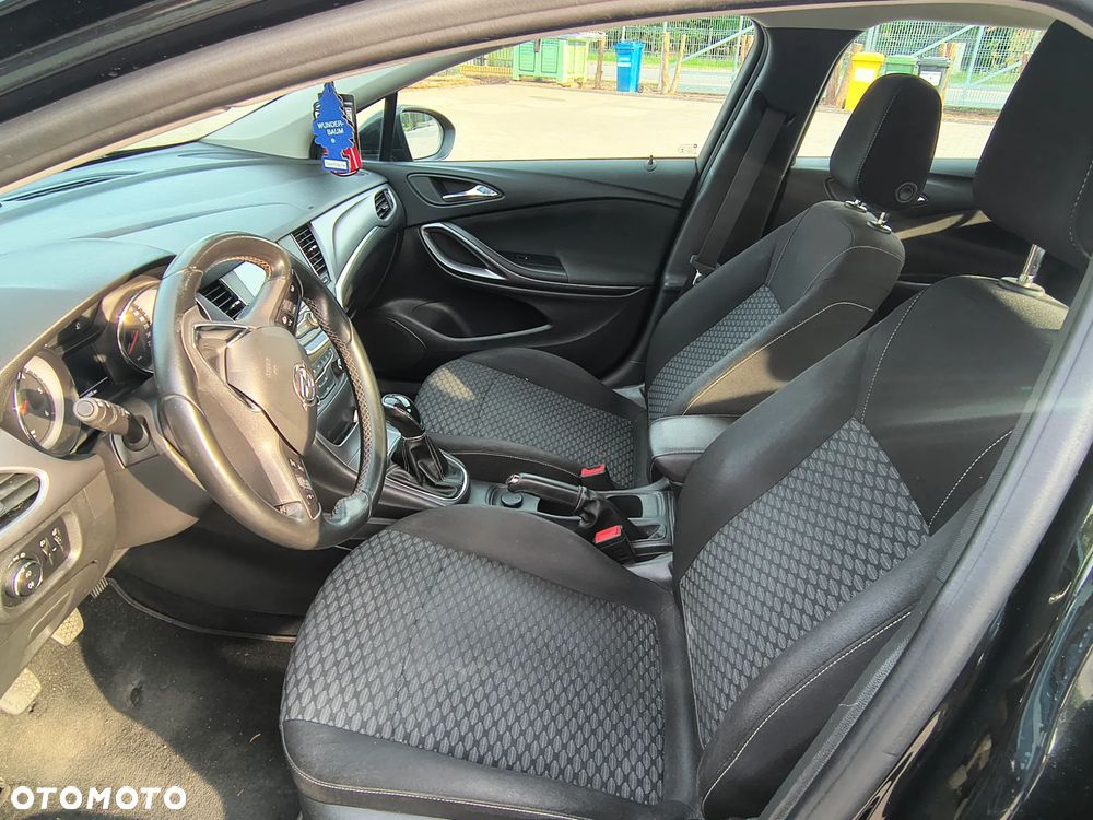 Opel Astra 1.6 CDTI Sport - 9
