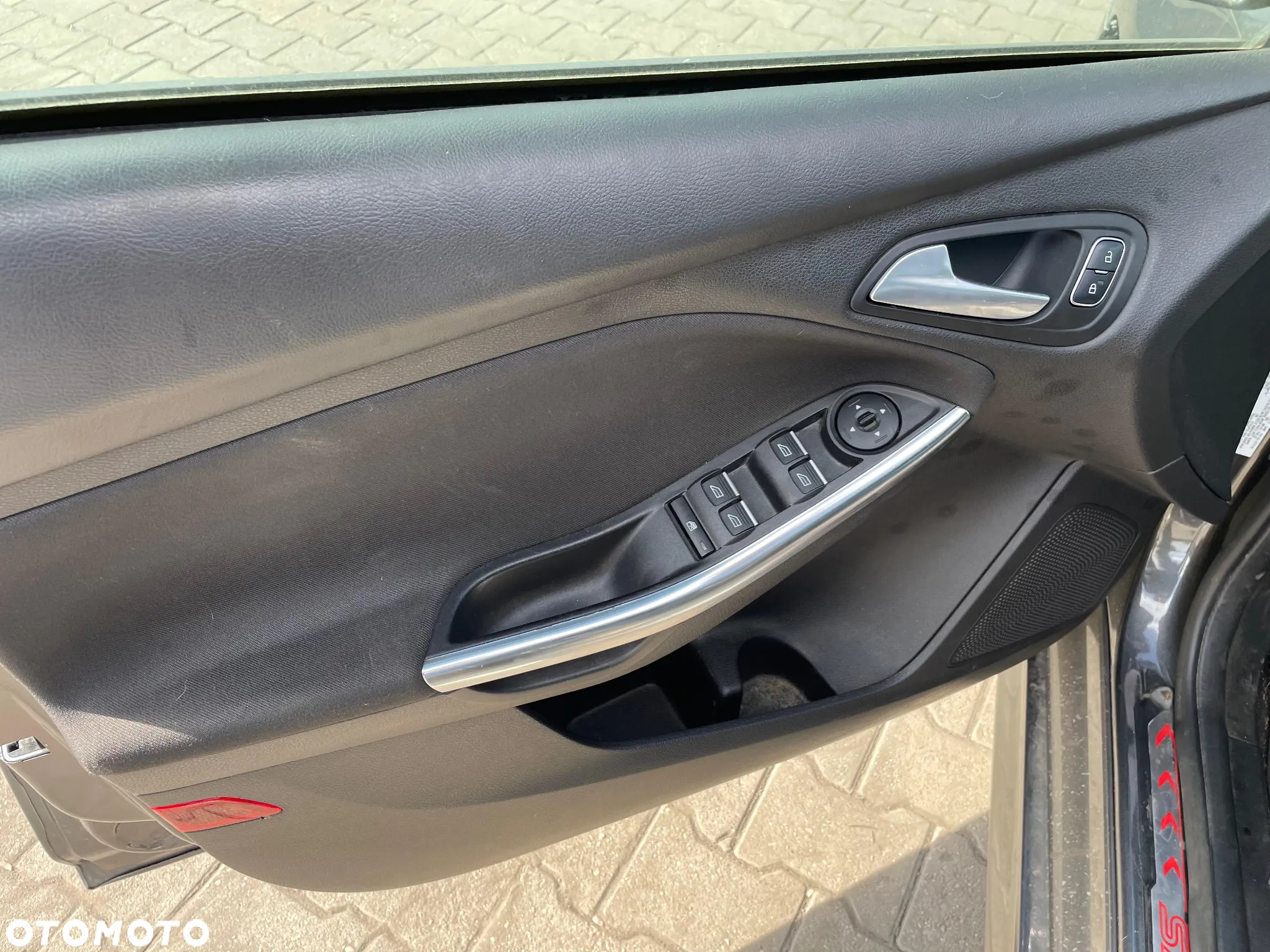 Ford Focus 2.0 EcoBoost ST - 11