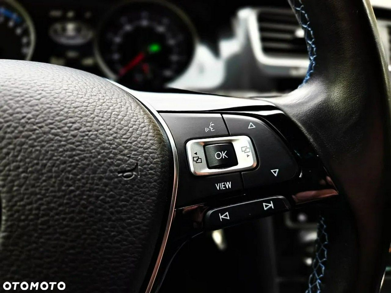 Volkswagen Golf e-Golf - 19