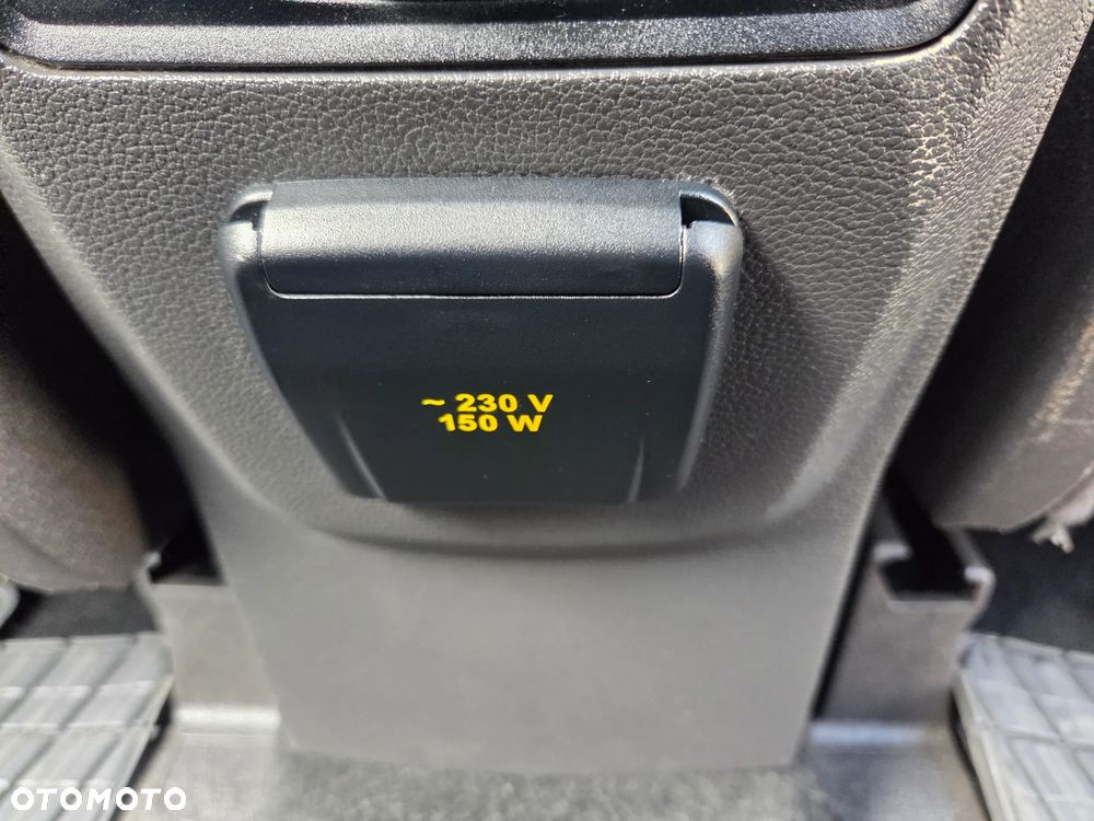 Ford Kuga 2.0 TDCi 4x4 Titanium - 26