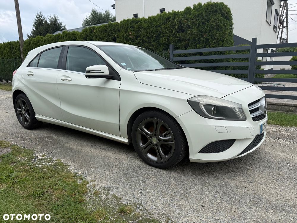 Mercedes-Benz Klasa A 180 BlueEfficiency Edition - 1