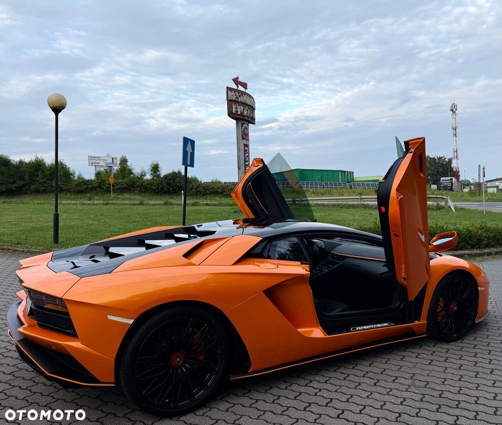 Lamborghini Aventador S - 5